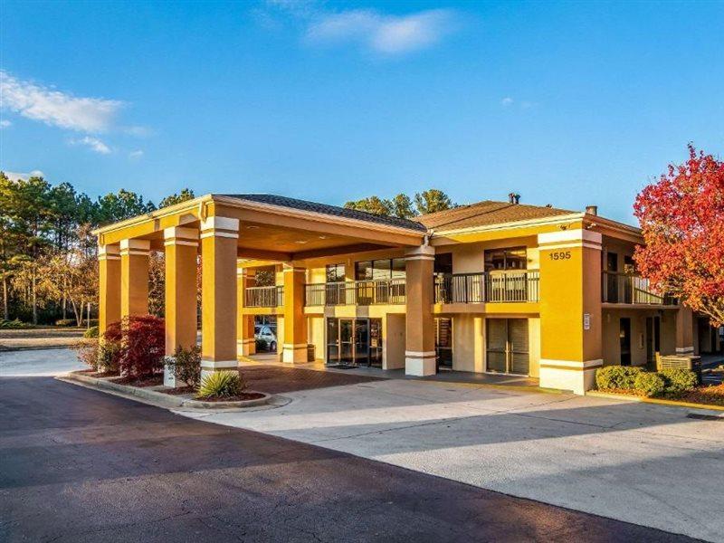 Quality Inn & Suites Atlanta Gunung Stone Luaran gambar