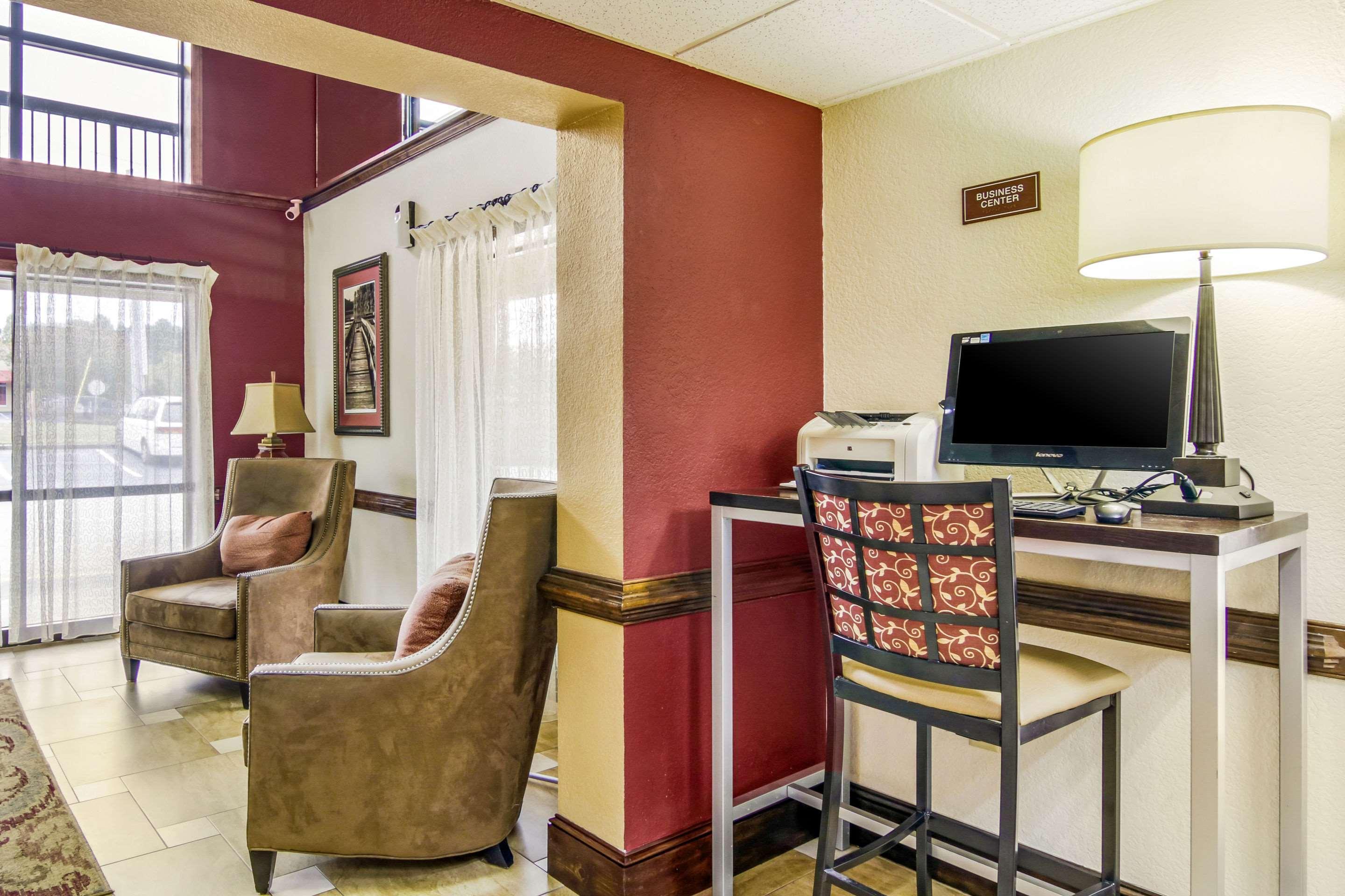 Quality Inn & Suites Atlanta Gunung Stone Luaran gambar